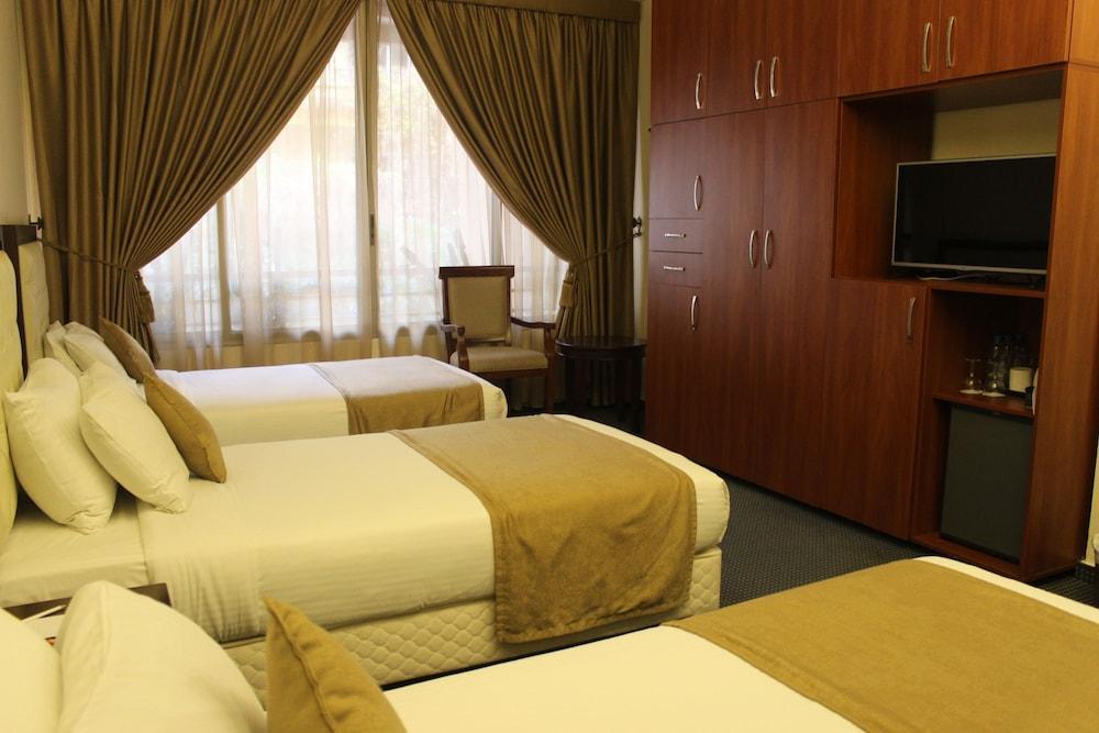 Midtown Hotel & Suites Бейрут Екстер'єр фото