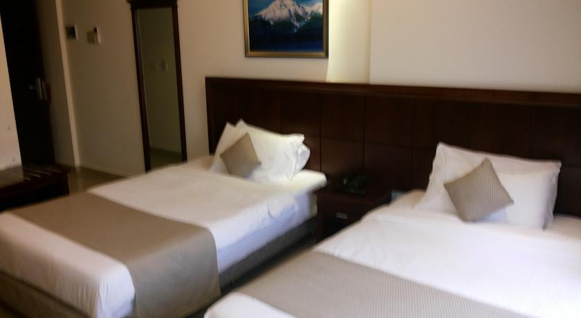 Midtown Hotel & Suites Бейрут Екстер'єр фото
