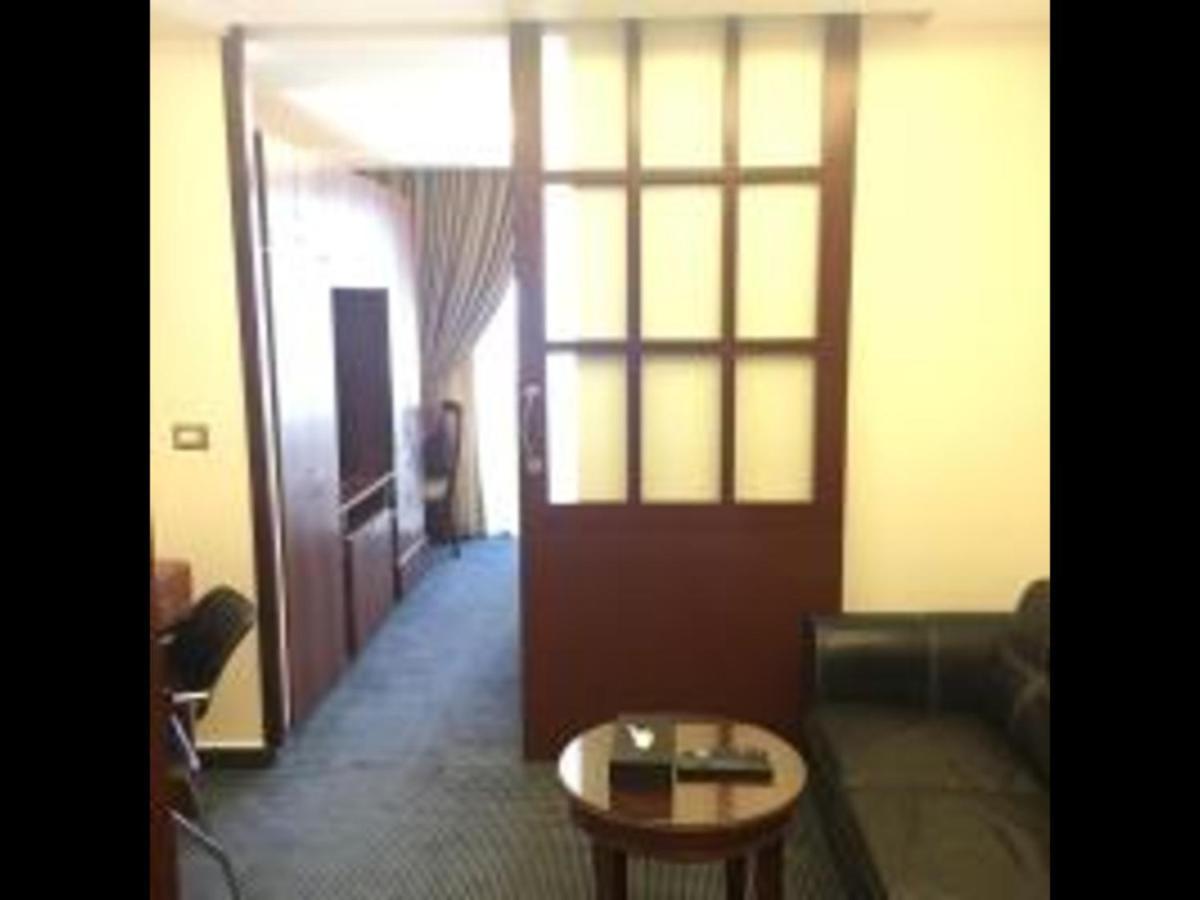 Midtown Hotel & Suites Бейрут Екстер'єр фото