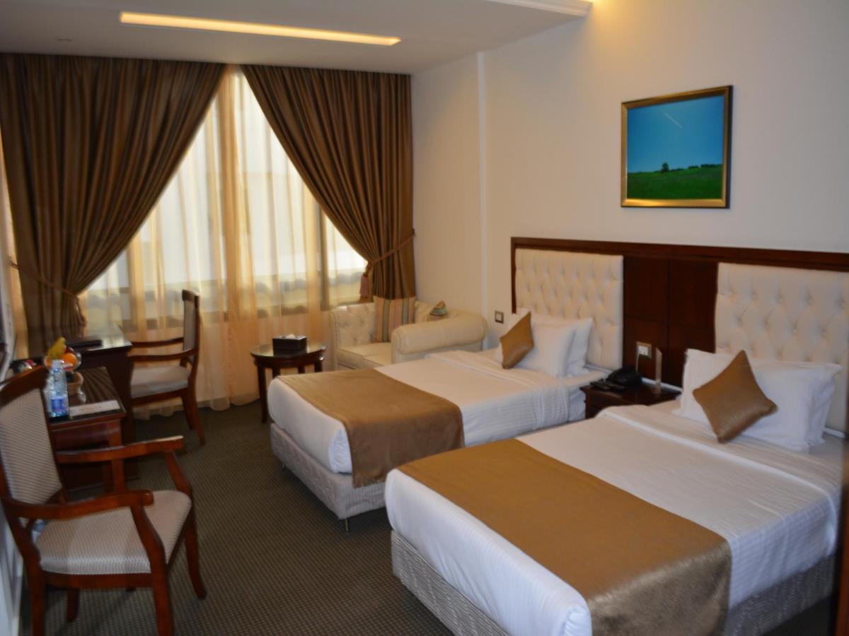 Midtown Hotel & Suites Бейрут Екстер'єр фото